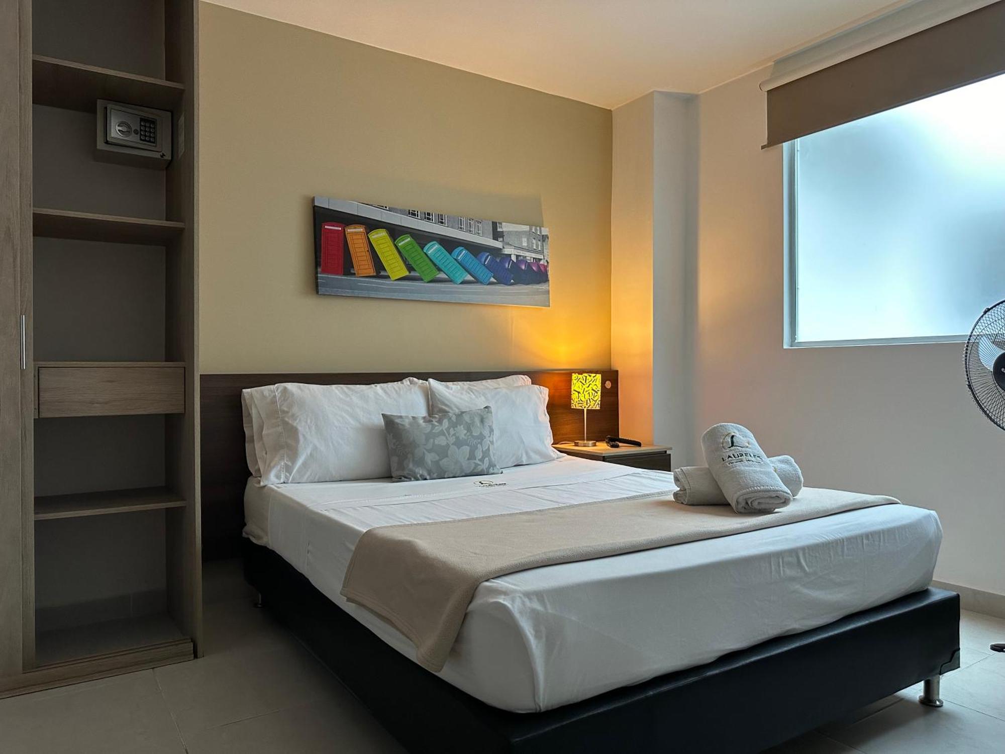 Laureles Guest House Lgh Hotel Medellín Extérieur photo