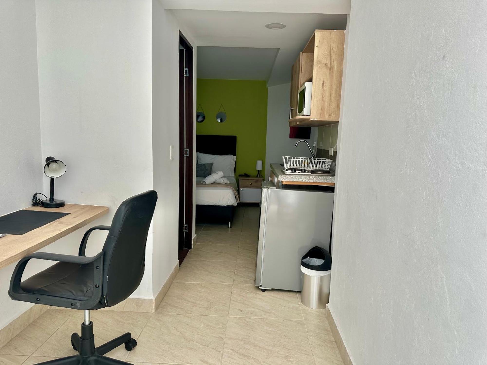 Laureles Guest House Lgh Hotel Medellín Extérieur photo