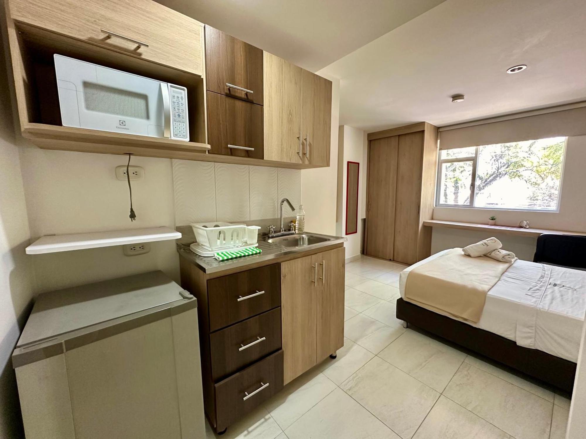 Laureles Guest House Lgh Hotel Medellín Extérieur photo