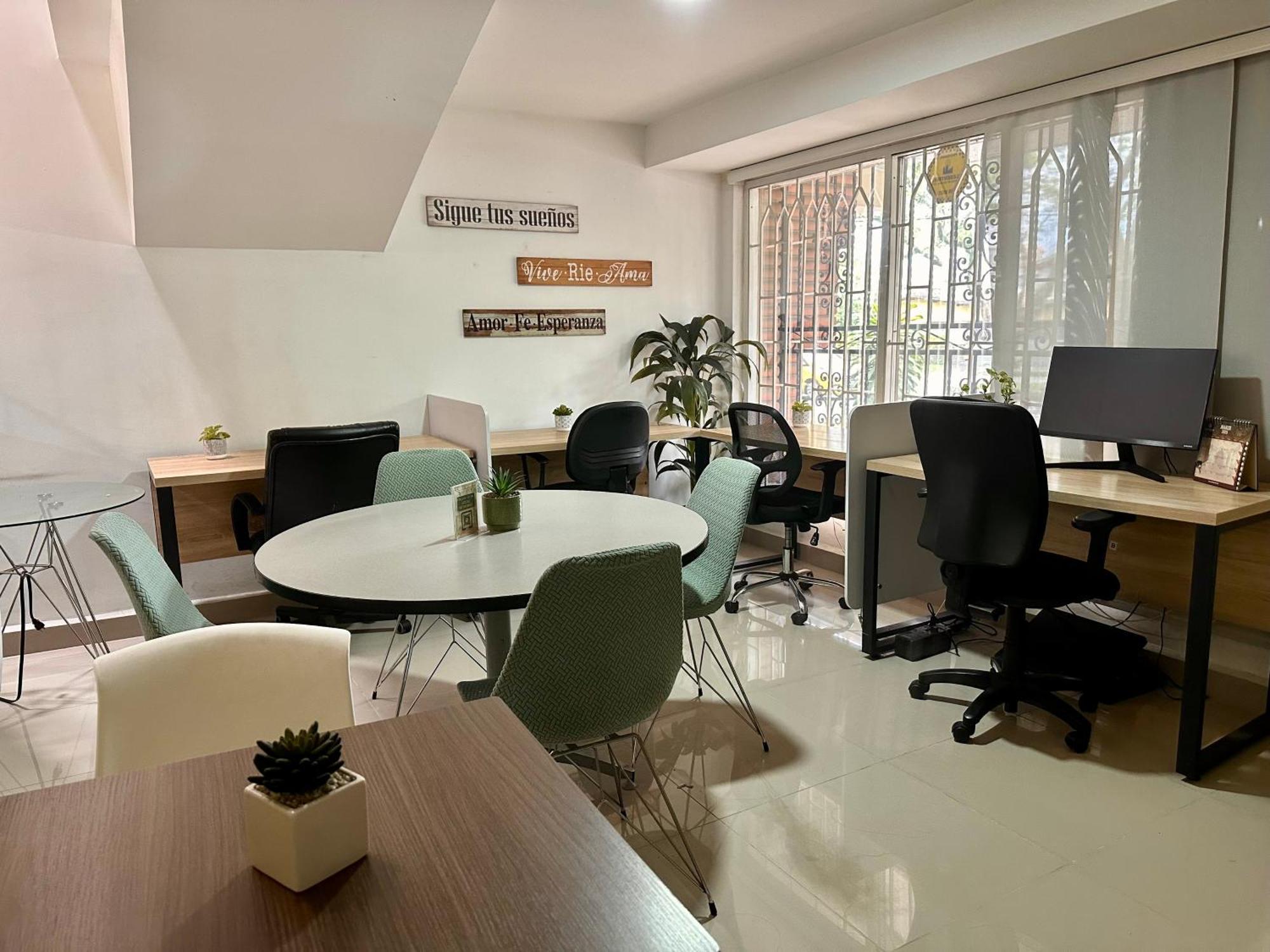 Laureles Guest House Lgh Hotel Medellín Extérieur photo